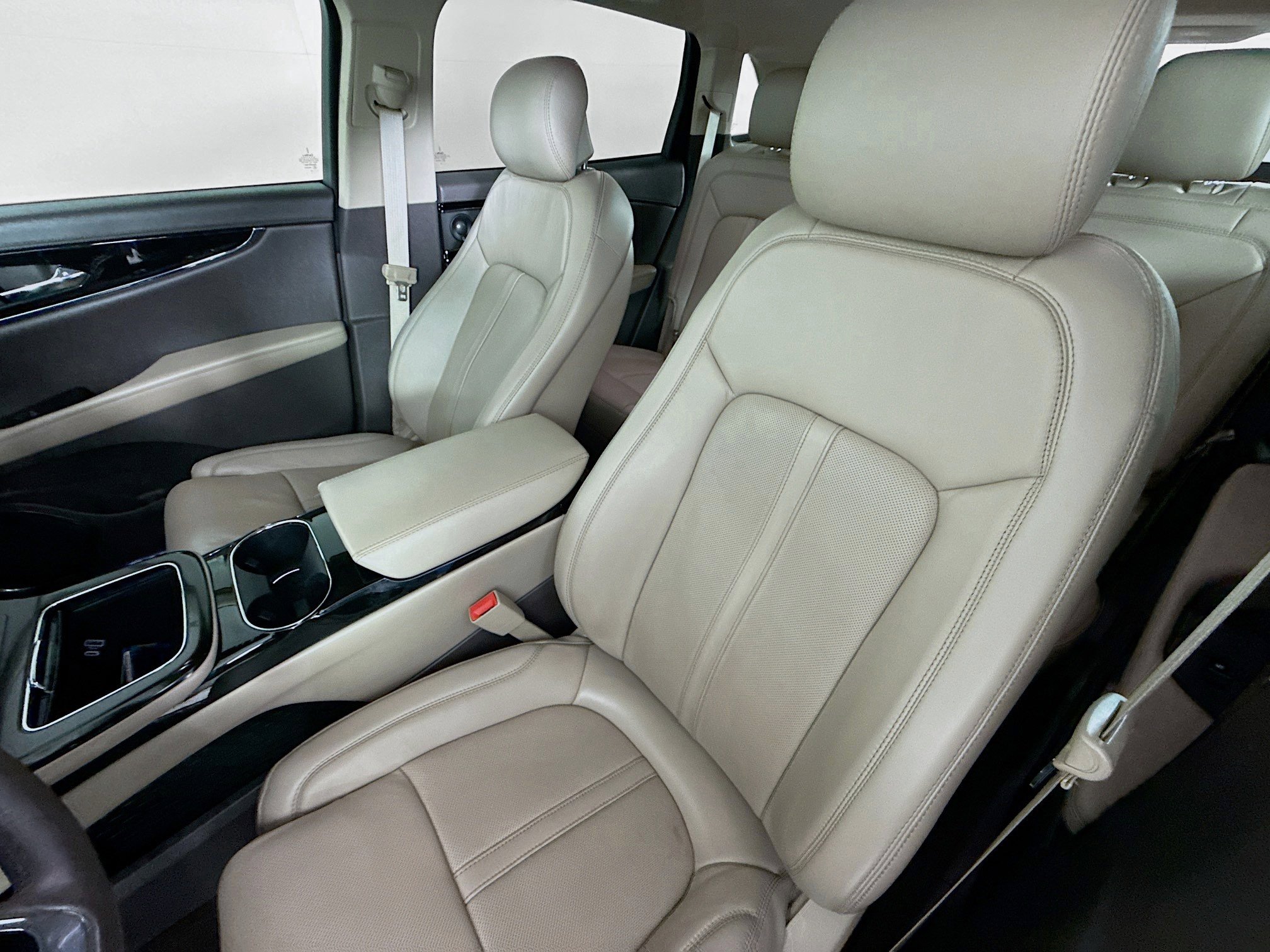 Used 2021 Lincoln Nautilus Reserve w/ Equipment Group 201A image 26