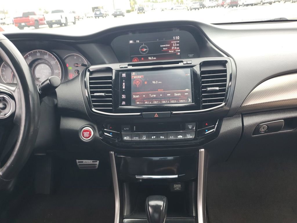 Used 2017 Honda Accord EX-L image 10