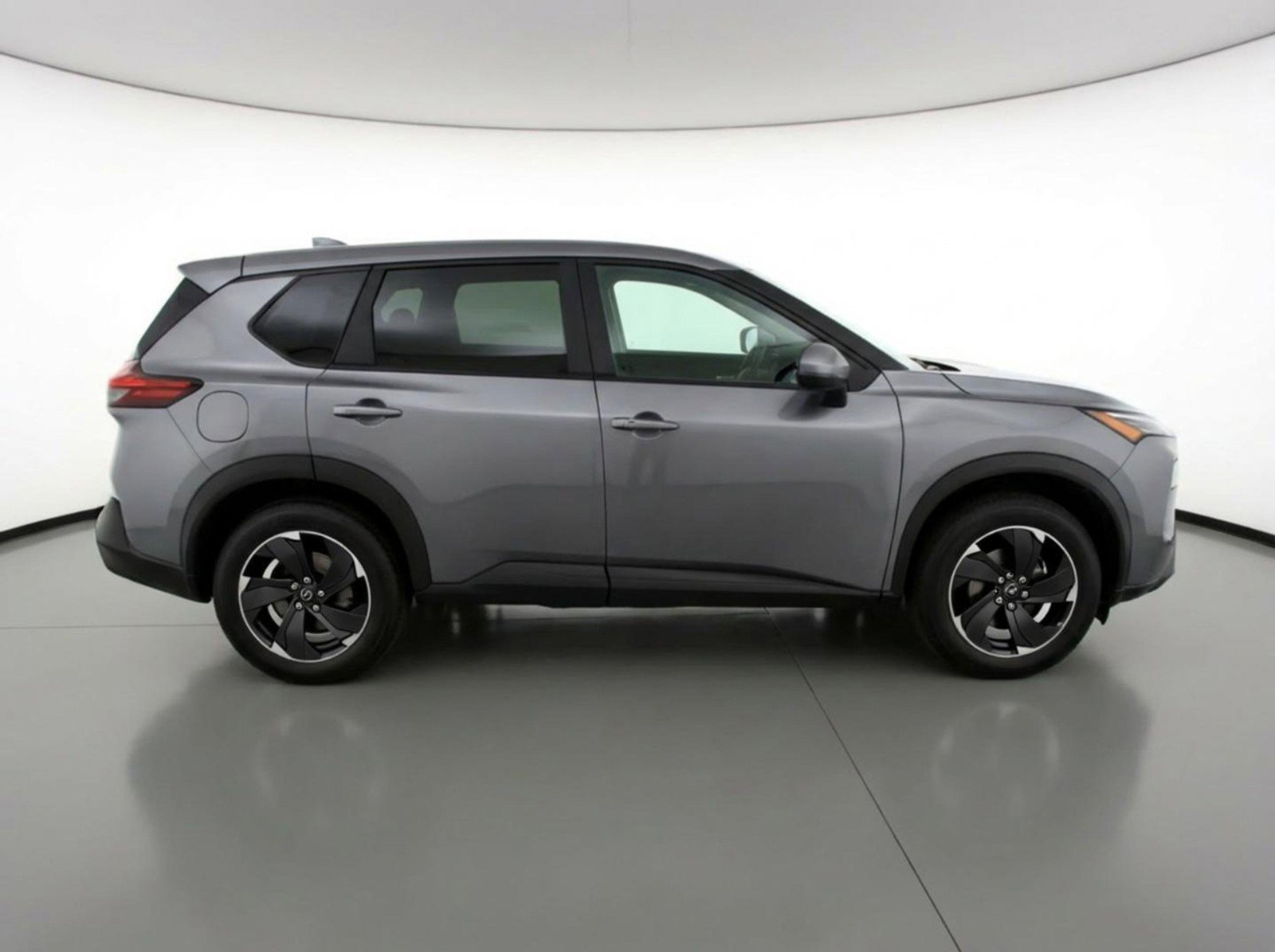 Used 2025 Nissan Rogue SV AWD/4WD image 11
