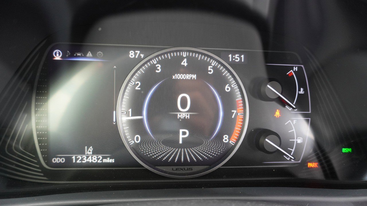 Used 2019 Lexus UX 200 w/ Premium Package image 15