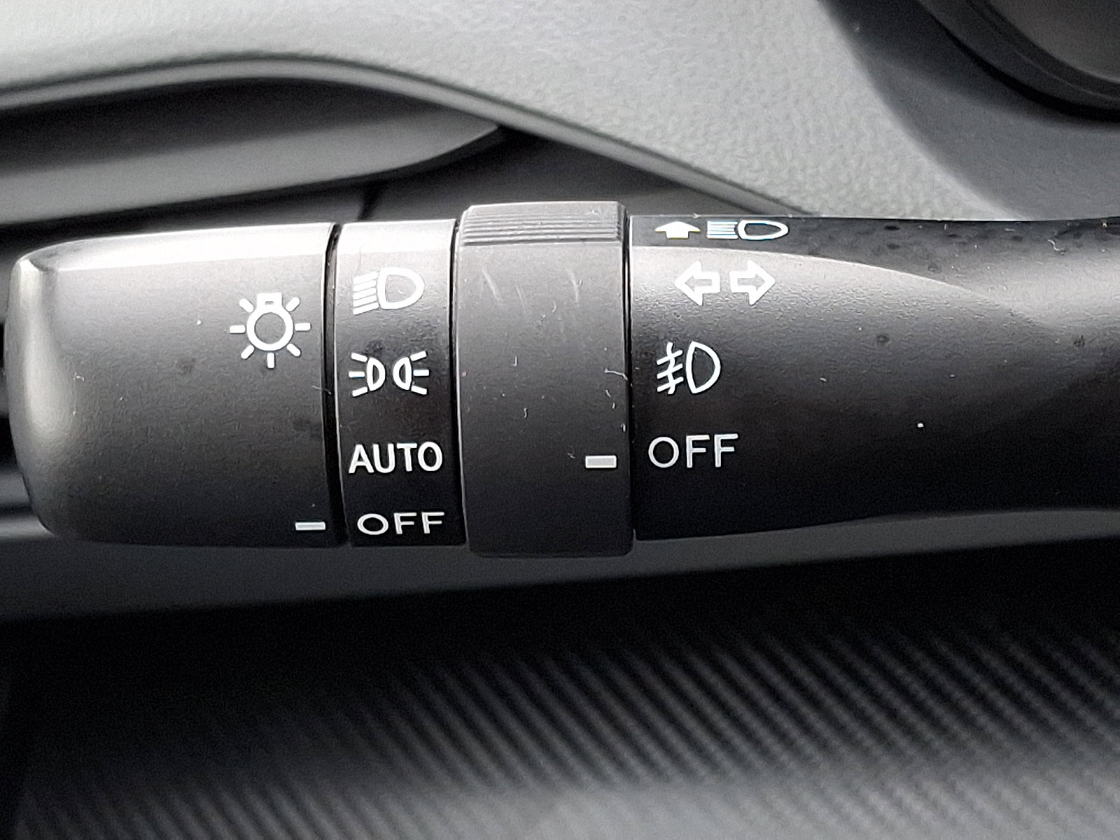 Used 2024 Subaru Crosstrek 2.0i Premium image 25