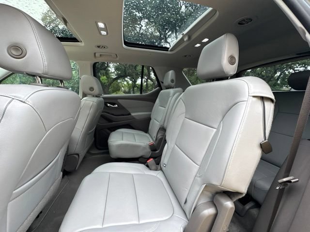 Used 2018 Chevrolet Traverse LT FWD image 14
