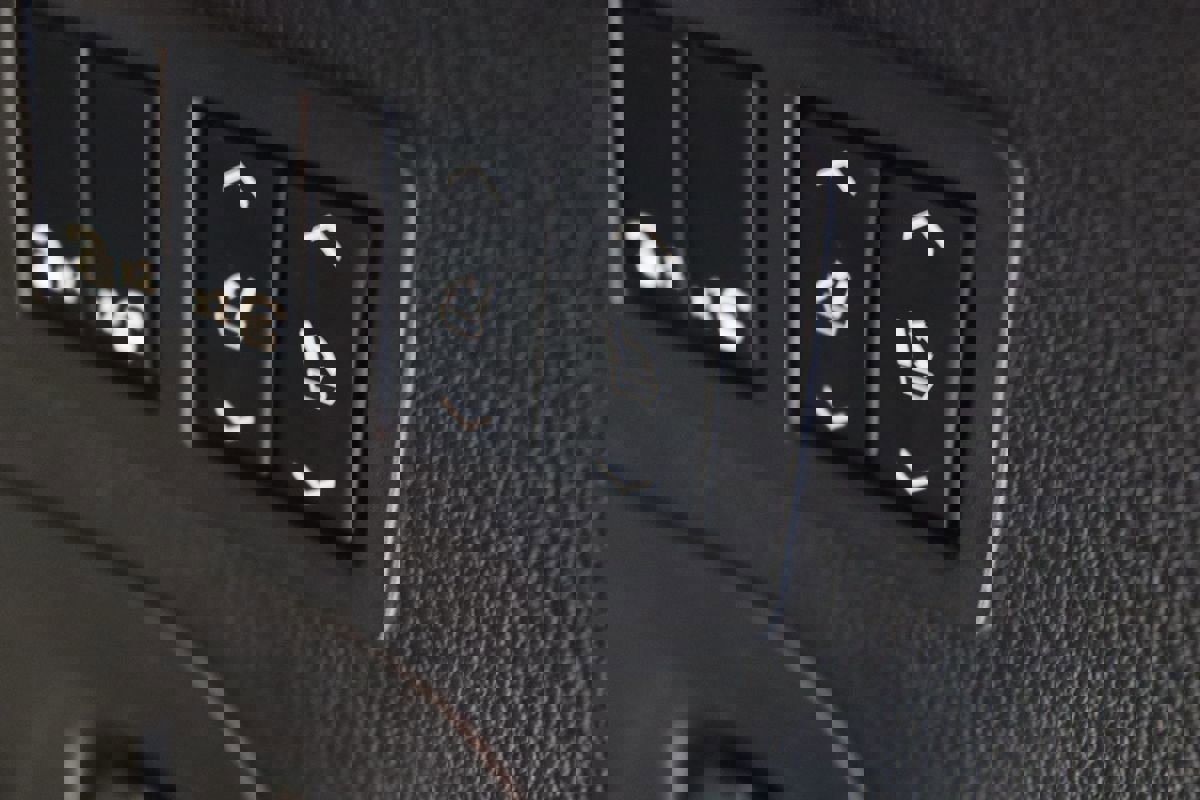 Used 2015 GMC Yukon SLT w/ HD Trailering Package image 62