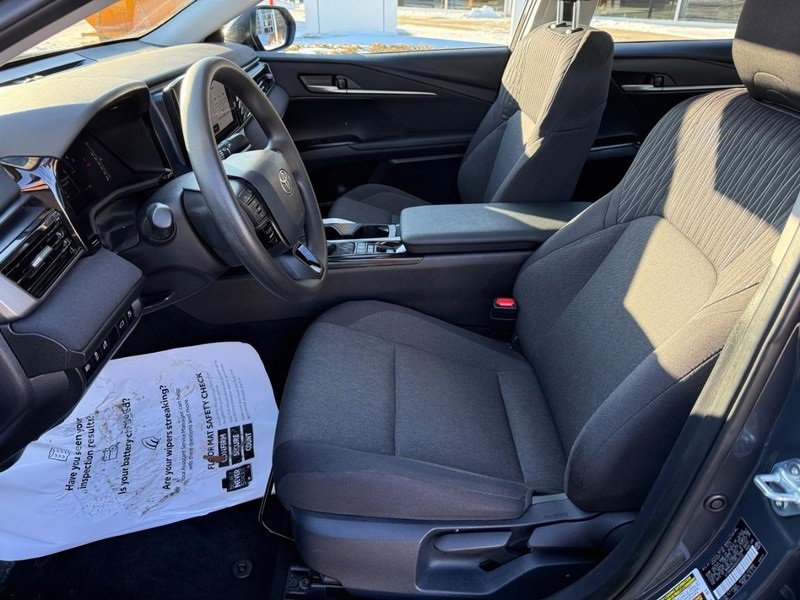 Used 2025 Toyota Camry LE image 16