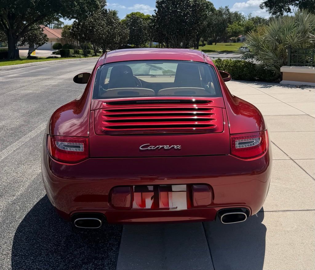 Used 2011 Porsche 911 Carrera RWD image 3