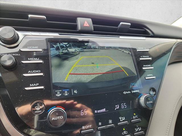 Used 2020 Toyota Camry XLE FWD image 21