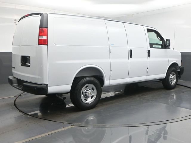 New 2026 Chevrolet Express 2500 w/ Driver Convenience Package RWD image 28