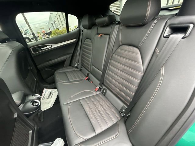 New 2025 Alfa Romeo Stelvio Sprint image 13