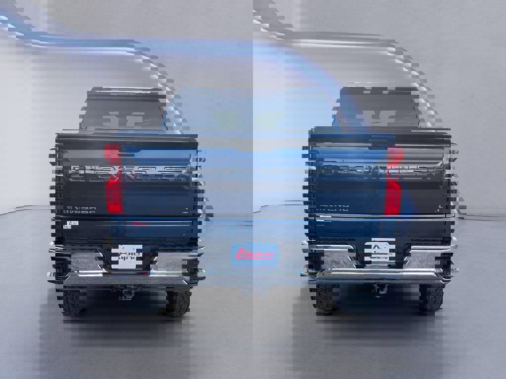 Used 2023 Chevrolet Silverado 1500 LT image 4