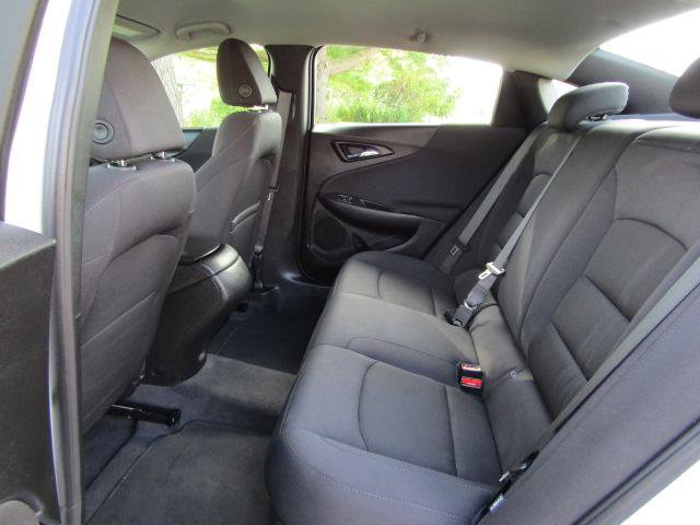 Used 2023 Chevrolet Malibu LS image 15