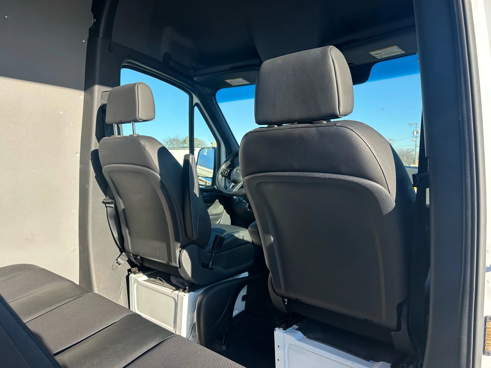 Used 2021 Mercedes-Benz Sprinter 3500 image 16