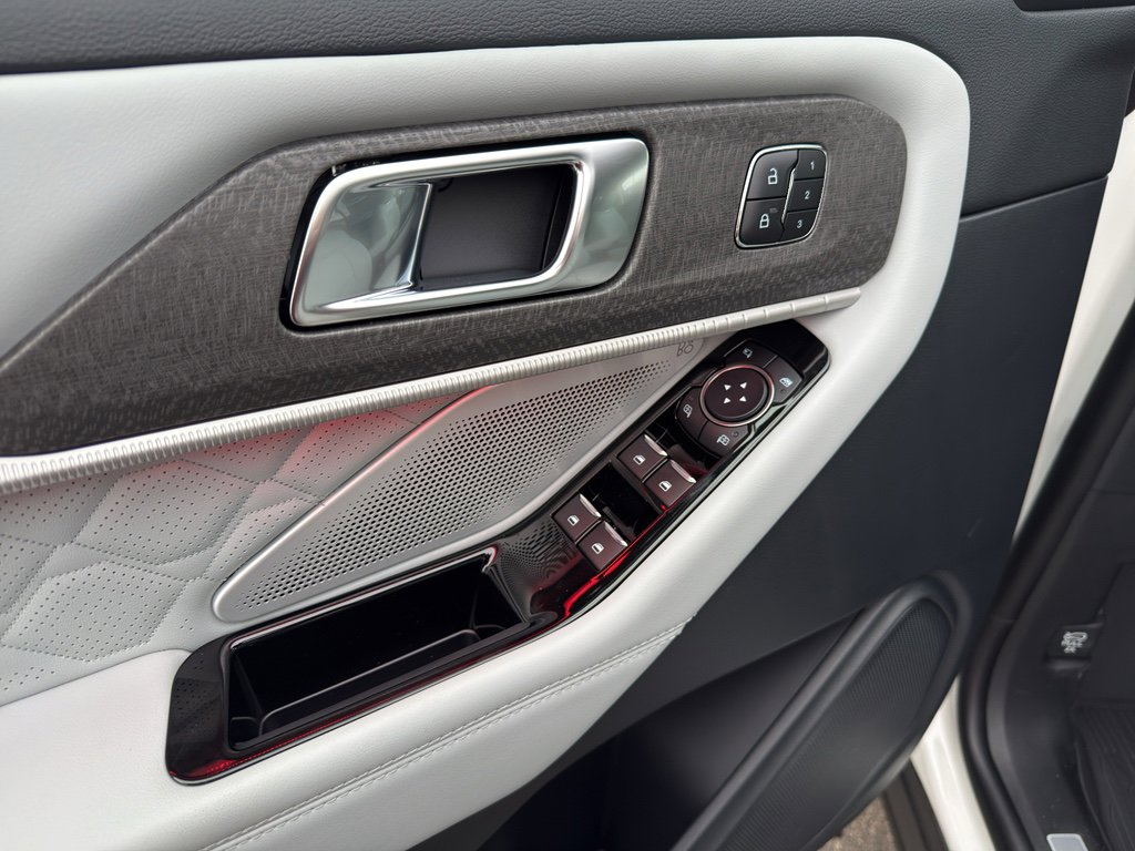 New 2026 Ford Explorer Platinum w/ LUX Leather Package image 11