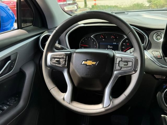 Used 2025 Chevrolet Blazer LT w/ Driver Confidence Package AWD/4WD image 13