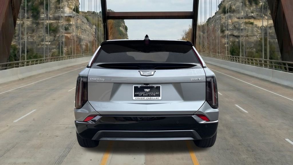 New 2026 Cadillac Optiq Sport 1 w/ LPO, Floor Liner Package AWD/4WD image 8