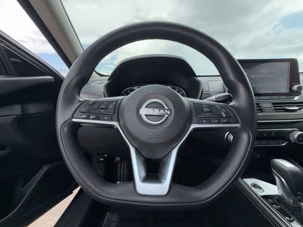 Used 2023 Nissan Altima 2.5 SV FWD image 15
