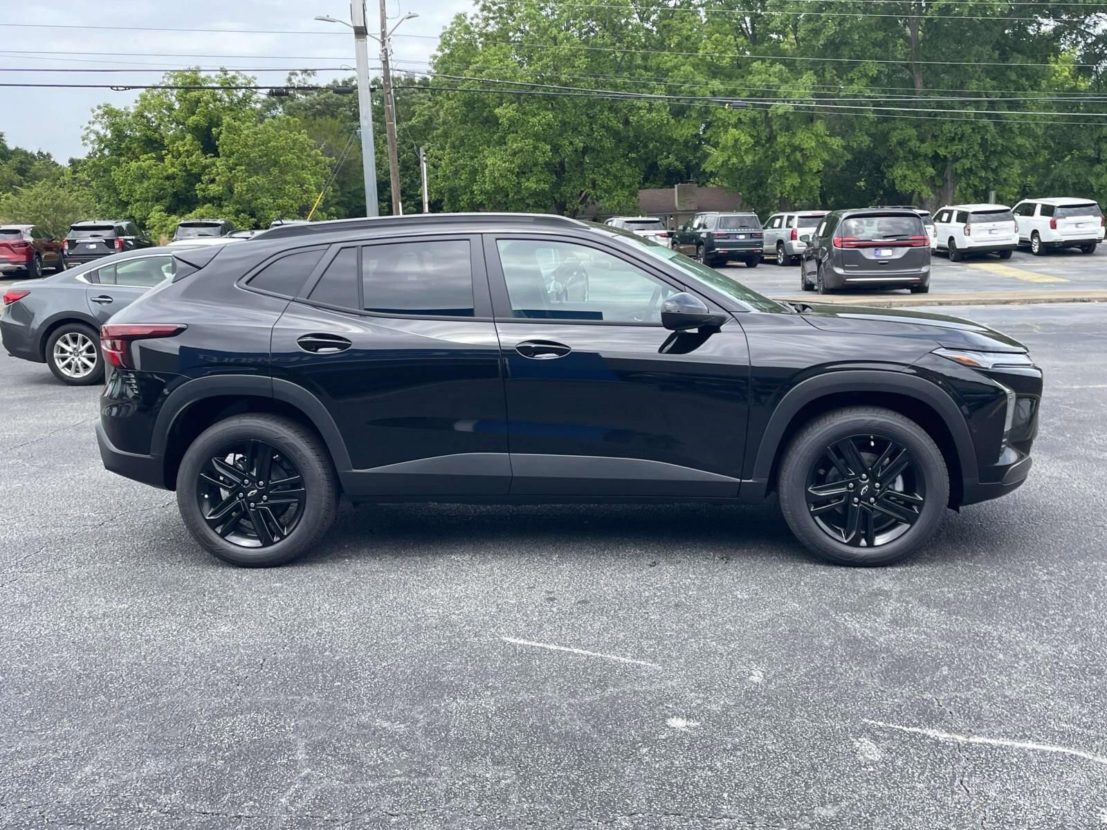 New 2026 Chevrolet Trax ACTIV w/ Driver Confidence Package FWD image 4
