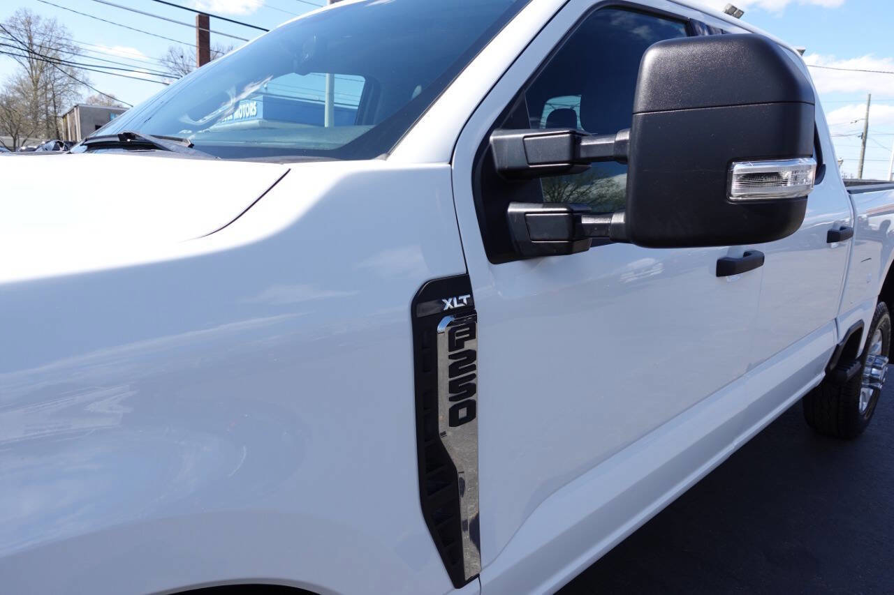 Used 2023 Ford F250 XLT w/ FX4 Off-Road Package image 7