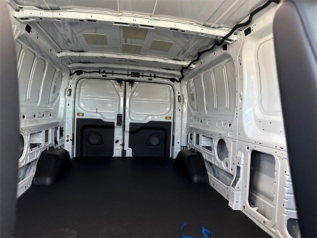 New 2025 Ford Transit 250 Low Roof image 33