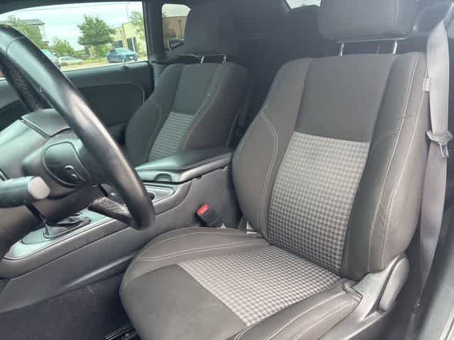 Used 2023 Dodge Challenger SXT RWD image 22
