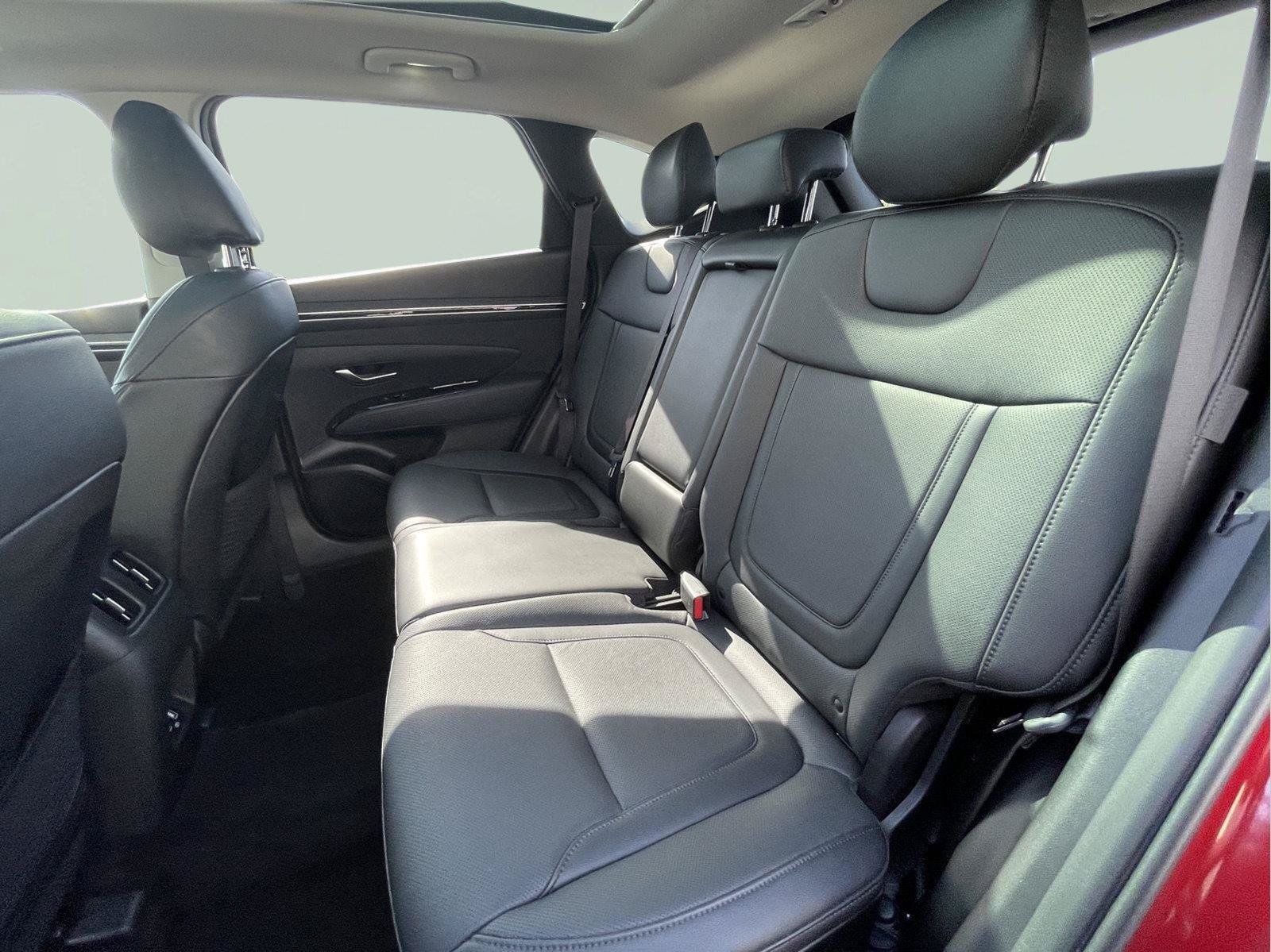 Used 2024 Hyundai Tucson Limited AWD/4WD image 15