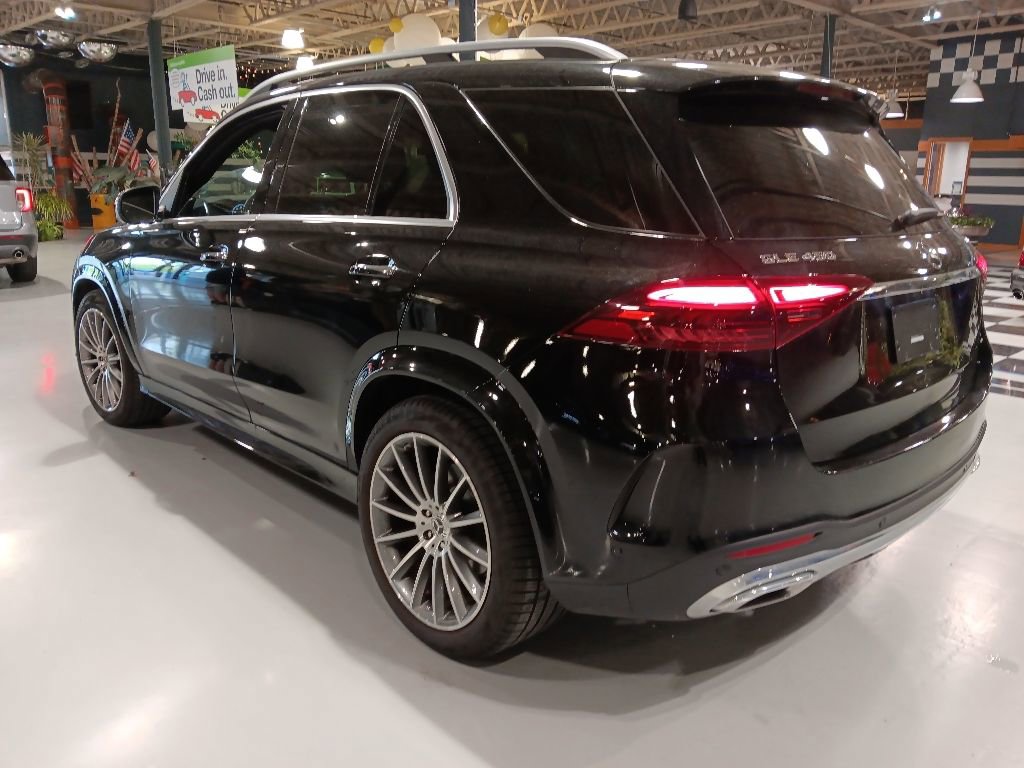 Used 2024 Mercedes-Benz GLE 450 4MATIC w/ AMG Line Exterior image 8