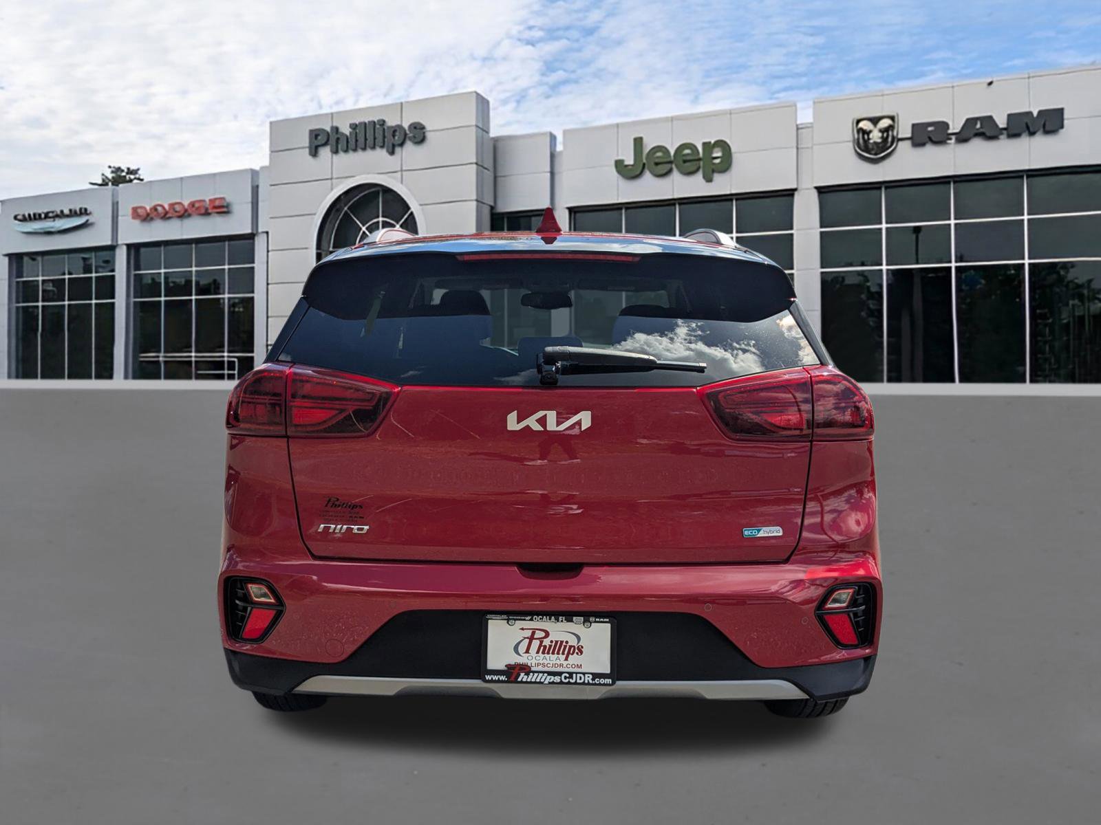 Used 2022 Kia Niro EX Premium image 4