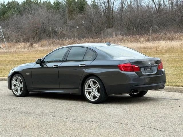 Used 2011 BMW 550i Sedan image 9