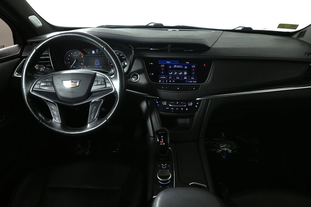 Used 2020 Cadillac XT5 Premium Luxury AWD/4WD image 17