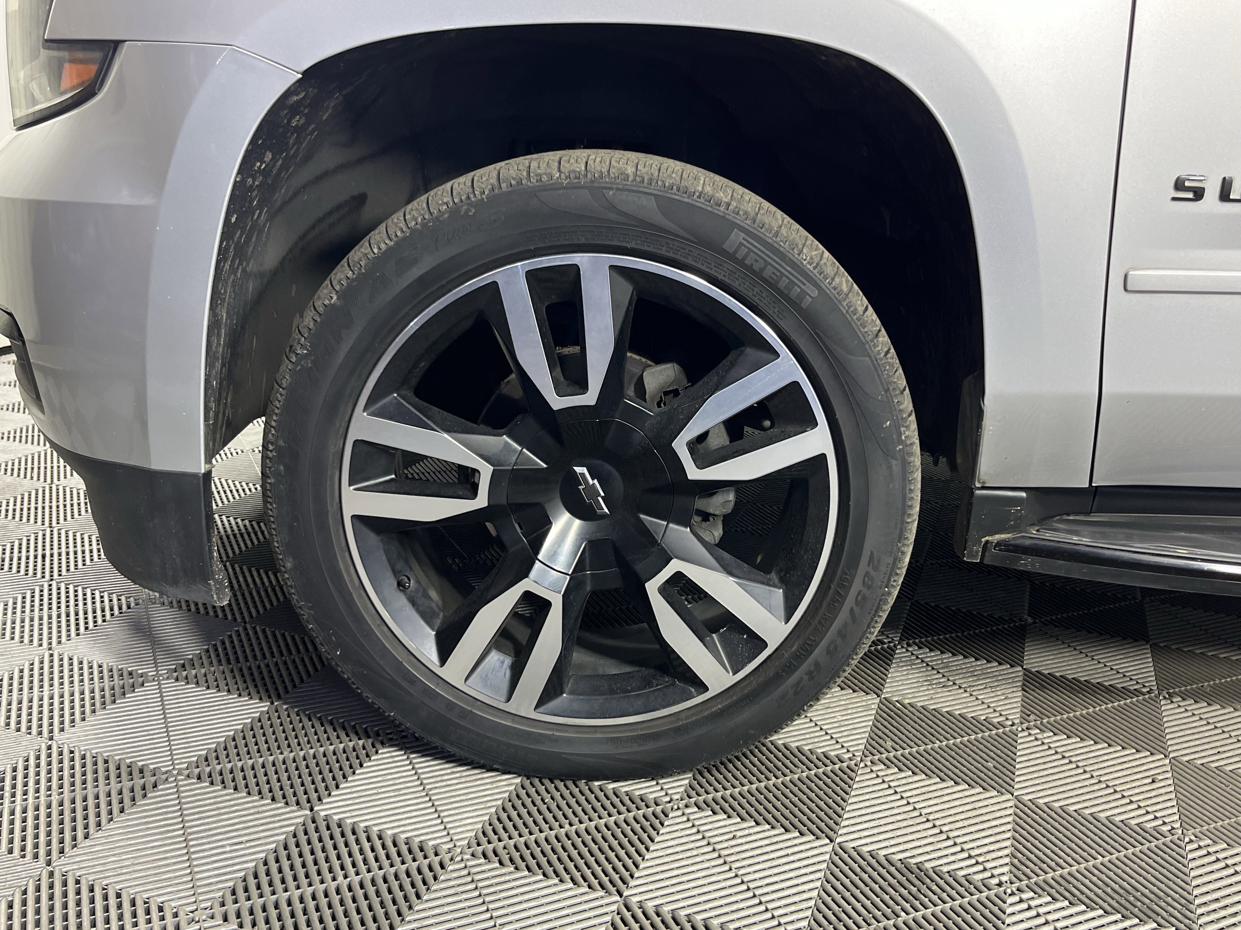 Used 2018 Chevrolet Suburban Premier image 20