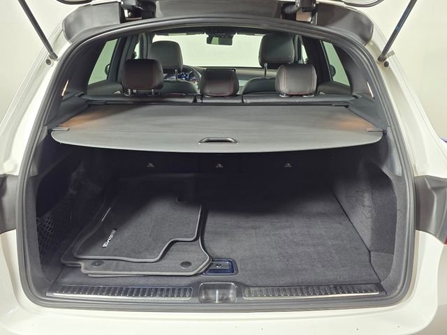 Used 2022 Mercedes-Benz GLC 43 AMG 4MATIC image 14