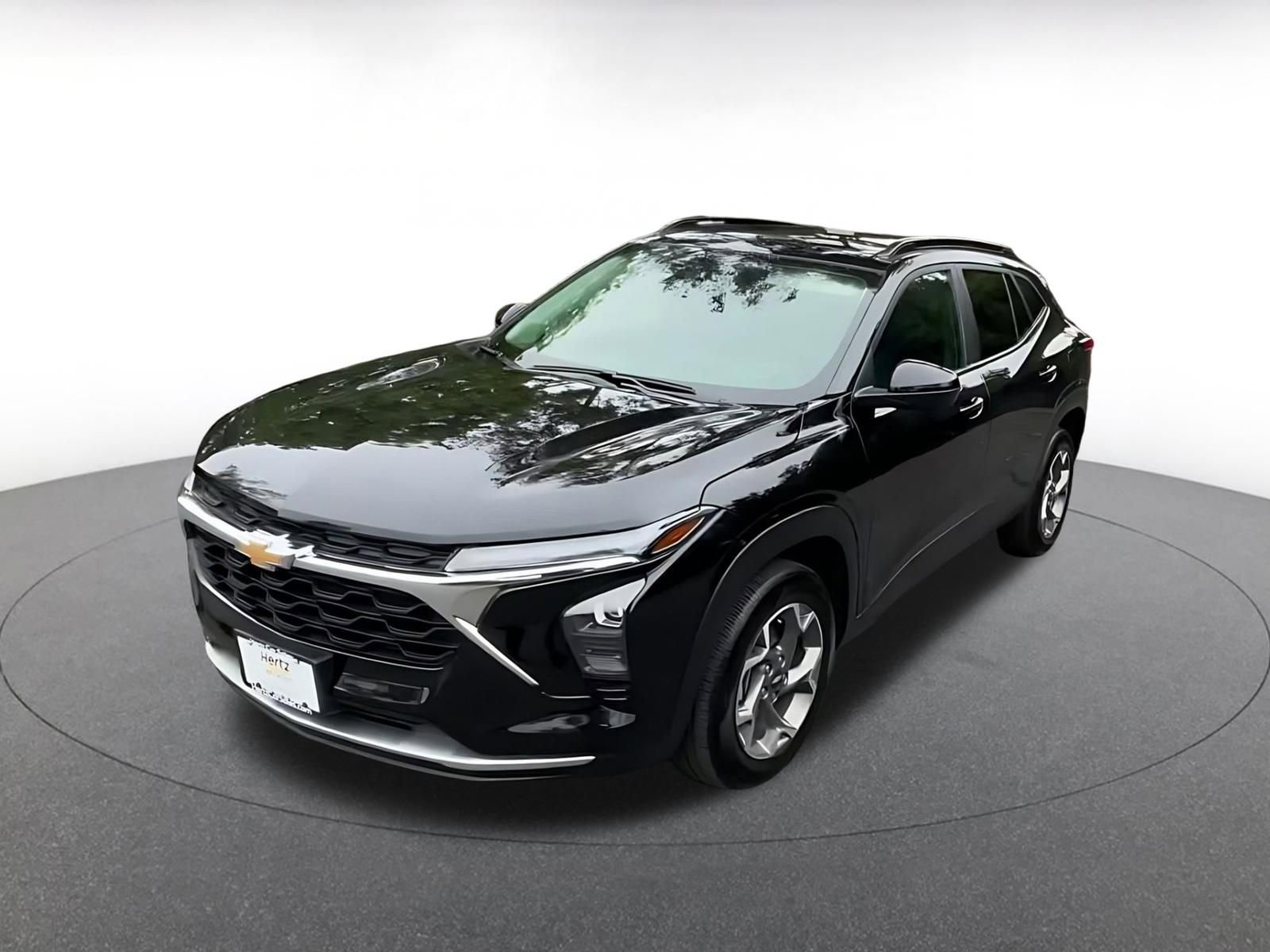 Used 2025 Chevrolet Trax LT w/ LT Convenience Package FWD image 7
