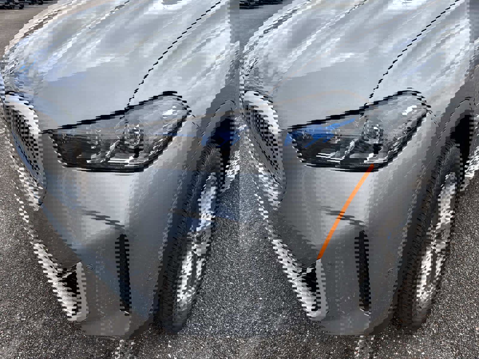 Used 2025 BMW X5 xDrive50e image 9