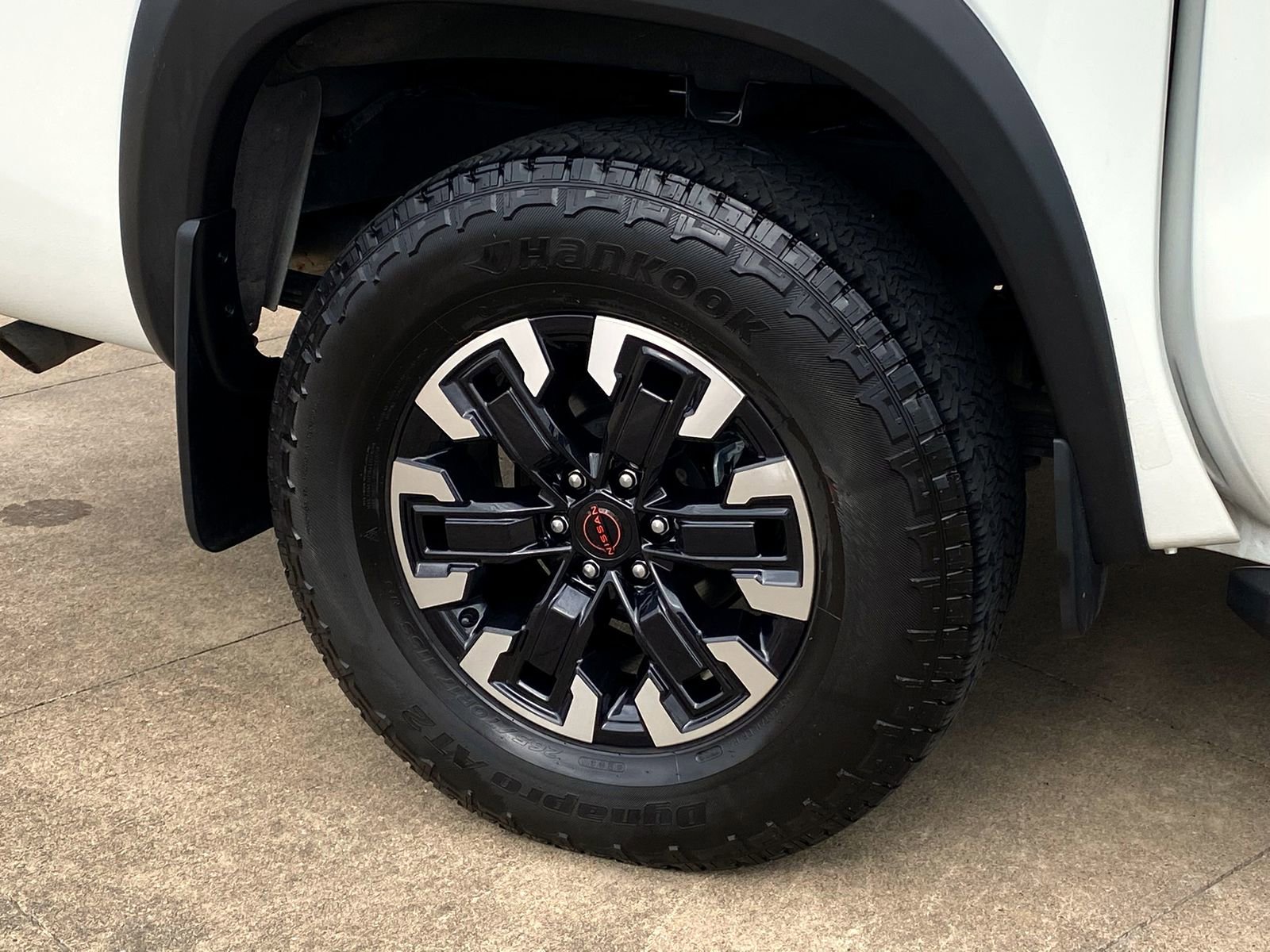 Used 2024 Nissan Frontier PRO-4X w/ Off-Road Protection Package image 8