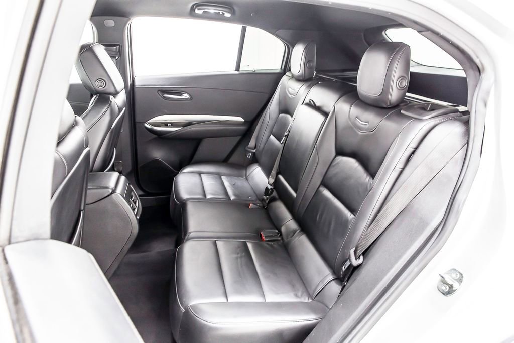 Used 2021 Cadillac XT4 Premium Luxury image 32