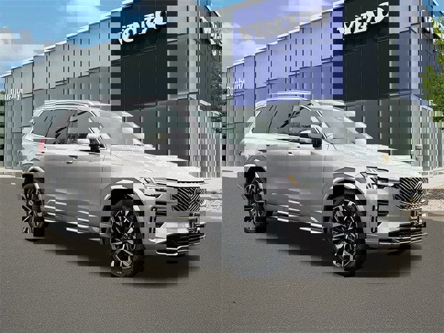 New 2026 Volvo XC90 B5 Plus