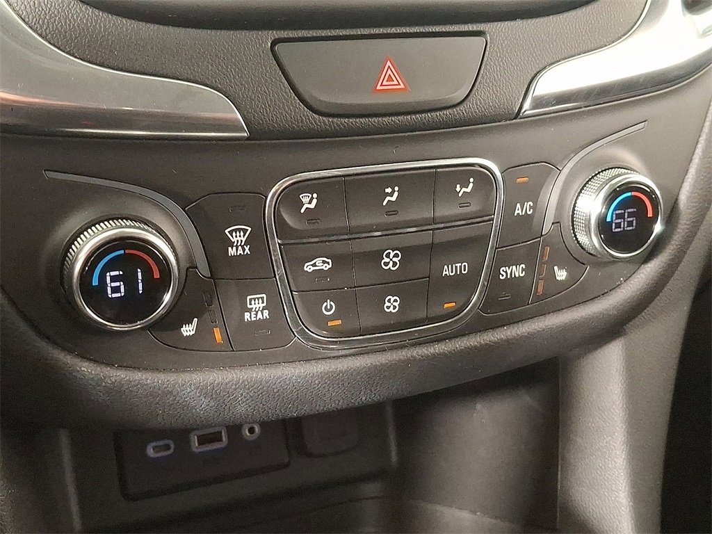 Used 2021 Chevrolet Equinox LT image 16