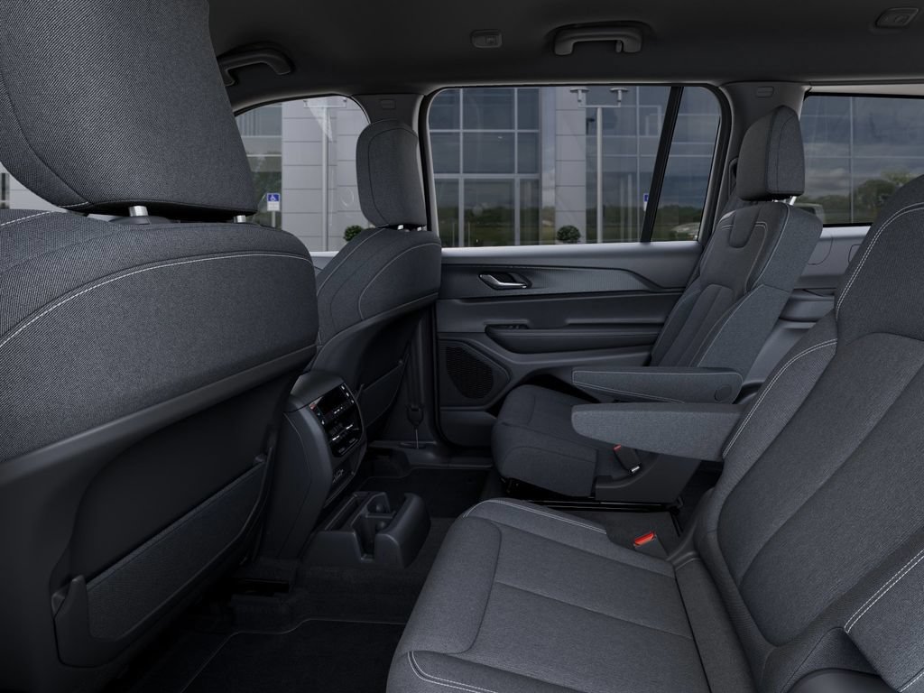 New 2026 Jeep Grand Cherokee L Laredo AWD/4WD image 30