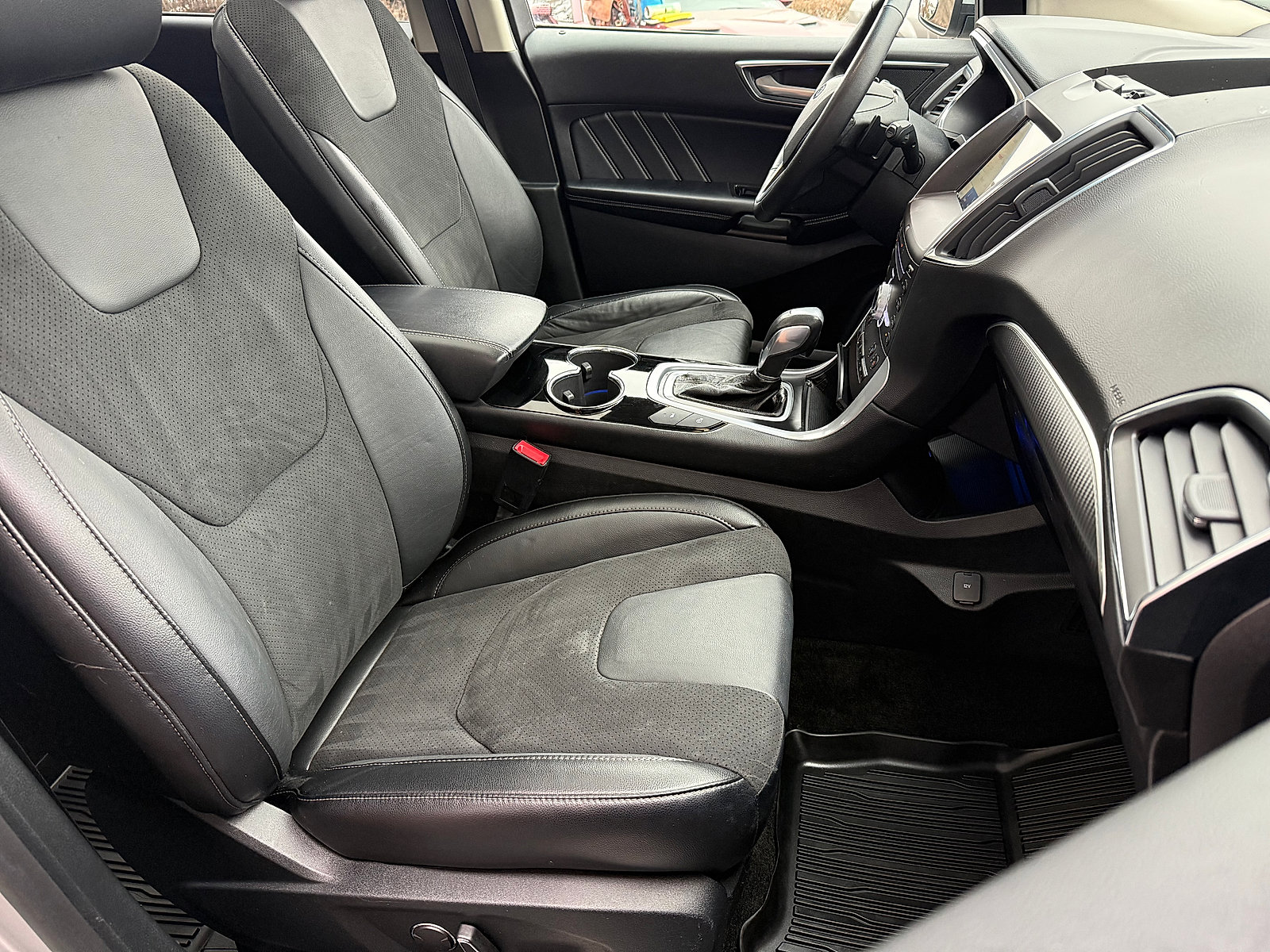 Used 2018 Ford Edge Sport w/ Equipment Group 401A AWD/4WD image 43