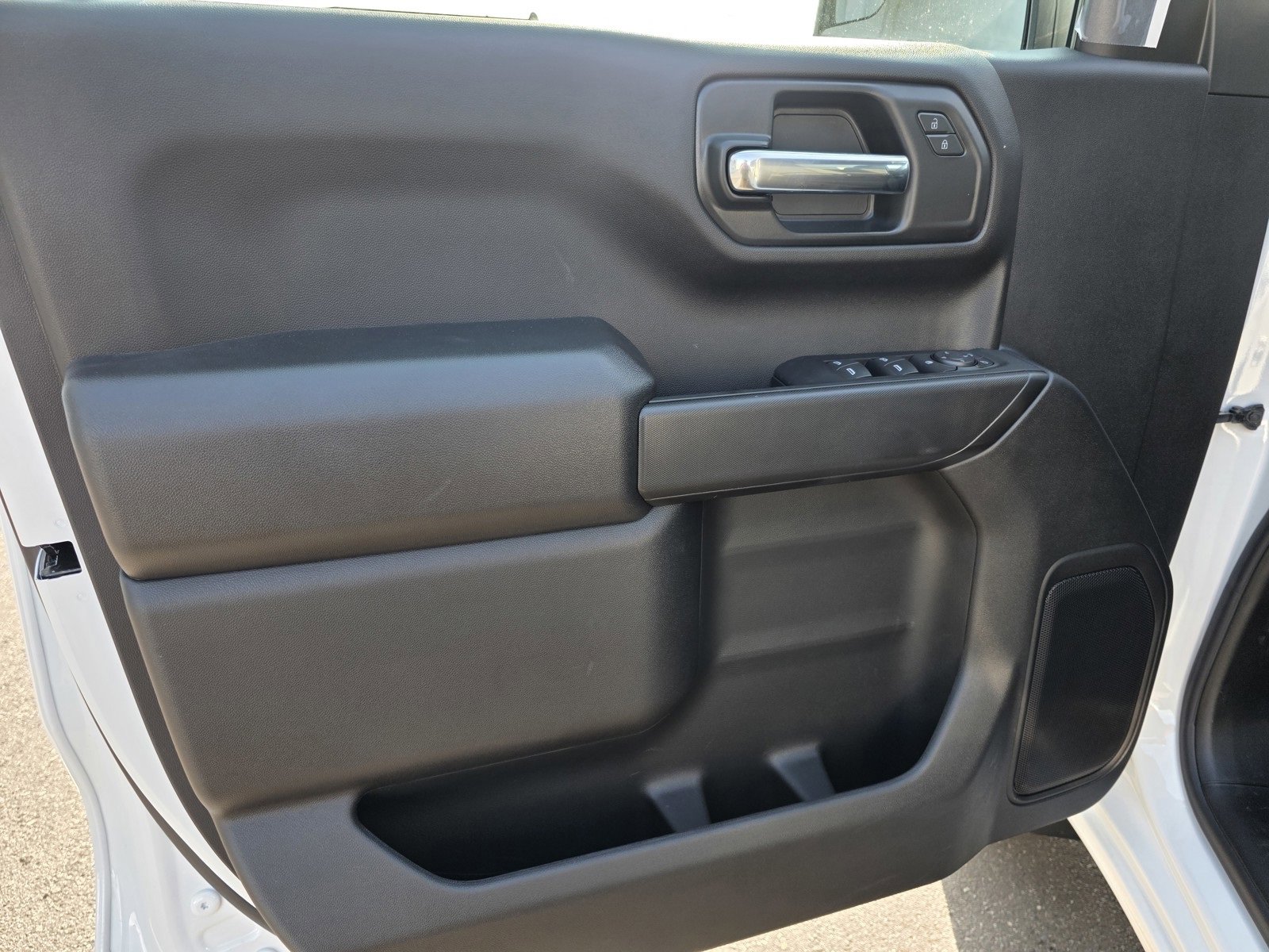 New 2025 Chevrolet Silverado 1500 Custom image 19