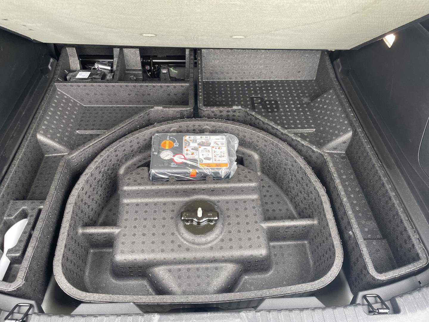 Used 2024 Ford Edge SEL image 26