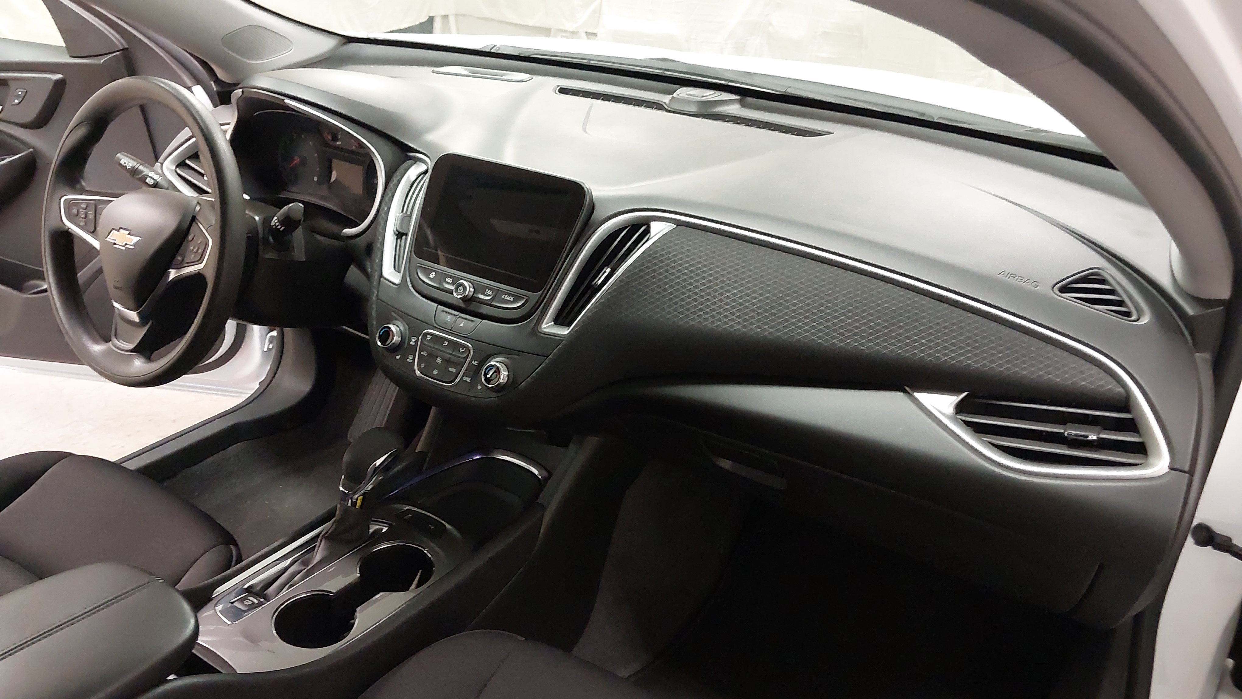 Used 2024 Chevrolet Malibu LT FWD image 29