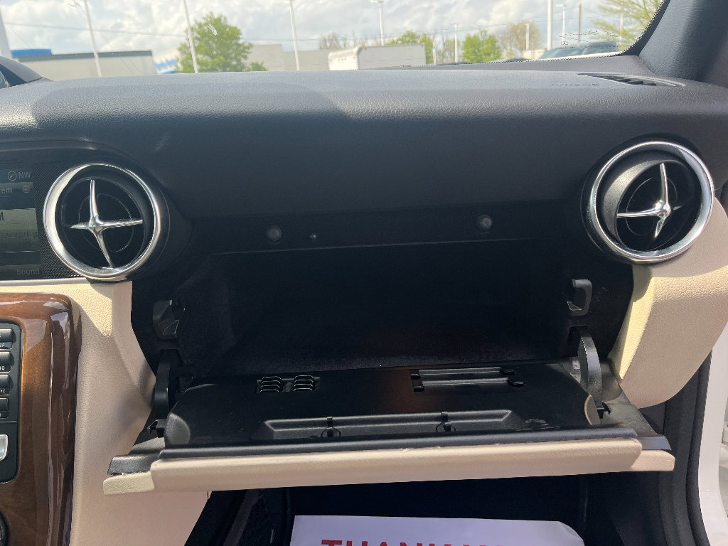 Used 2014 Mercedes-Benz SLK 250 image 28