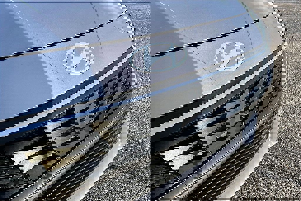 Used 2025 Hyundai Elantra Sport image 28