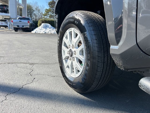 Used 2025 Toyota Tacoma SR5 image 11
