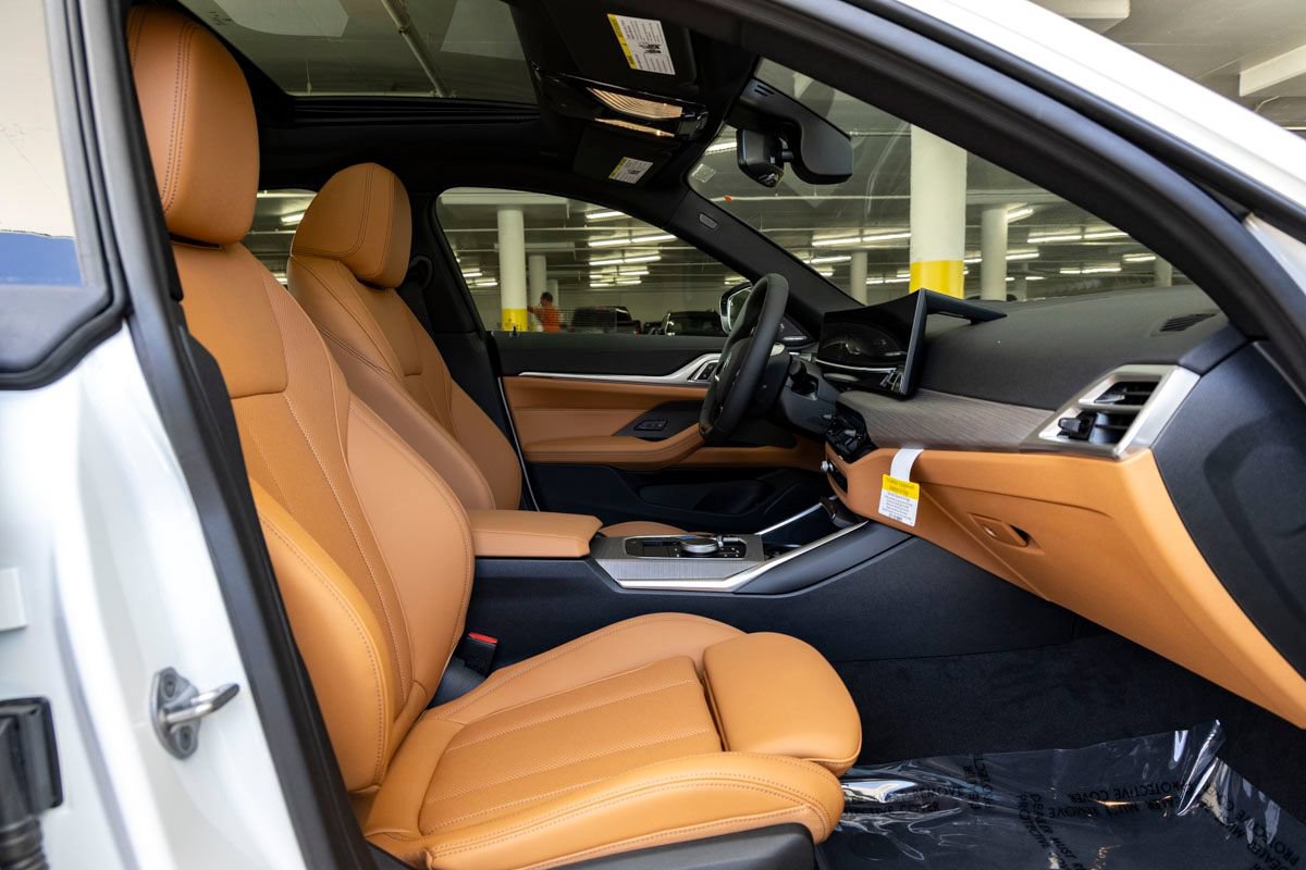 New 2026 BMW i4 eDrive40 w/ Premium Package RWD image 27