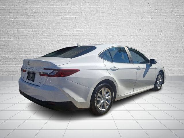 Used 2025 Toyota Camry LE FWD image 6