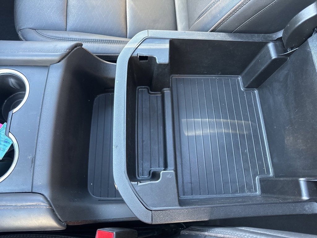 Used 2024 Chevrolet Suburban High Country image 29