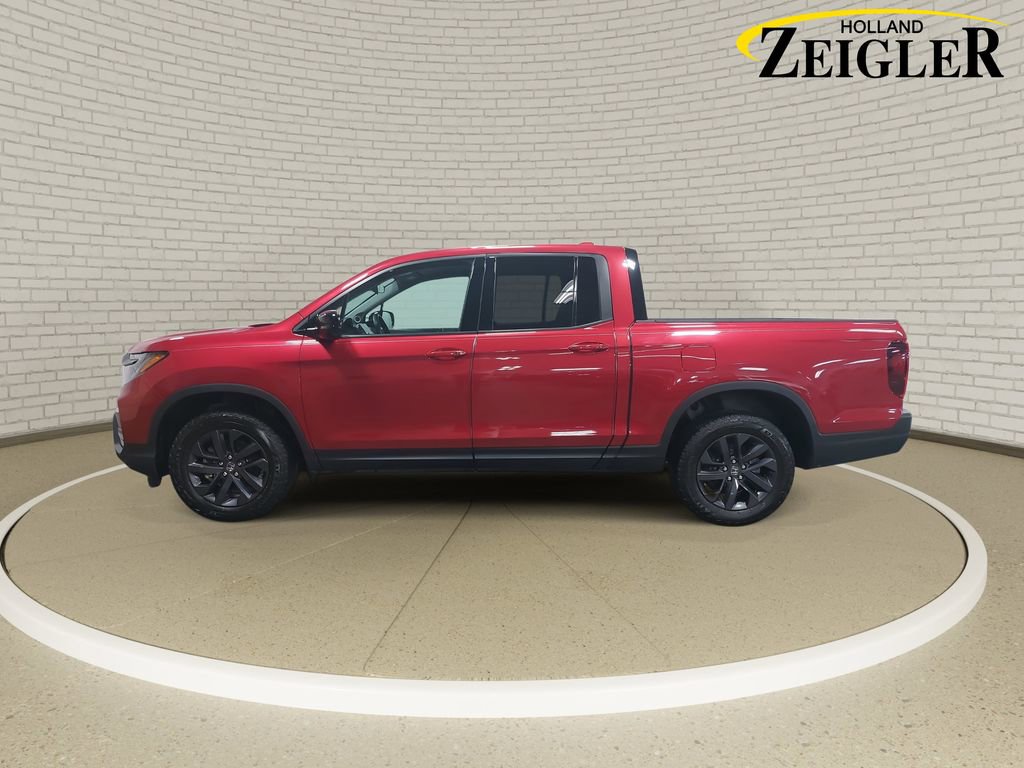 Used 2025 Honda Ridgeline Sport image 8