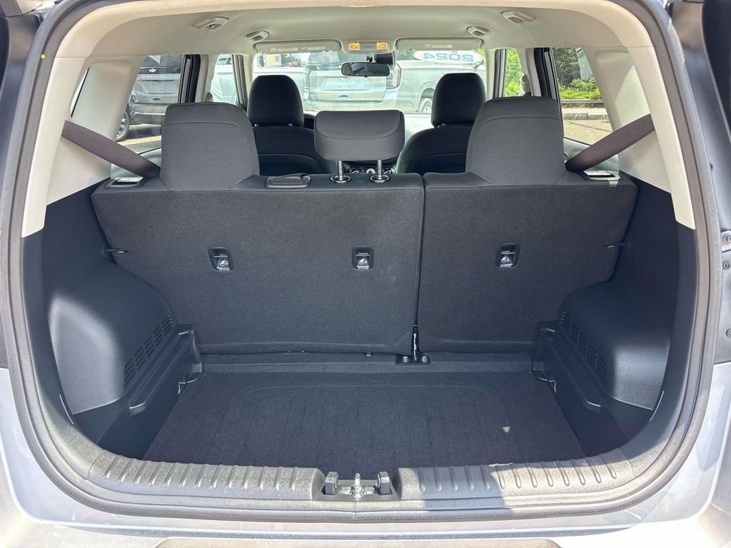 Used 2024 Kia Soul LX w/ Option Group 015 FWD image 15