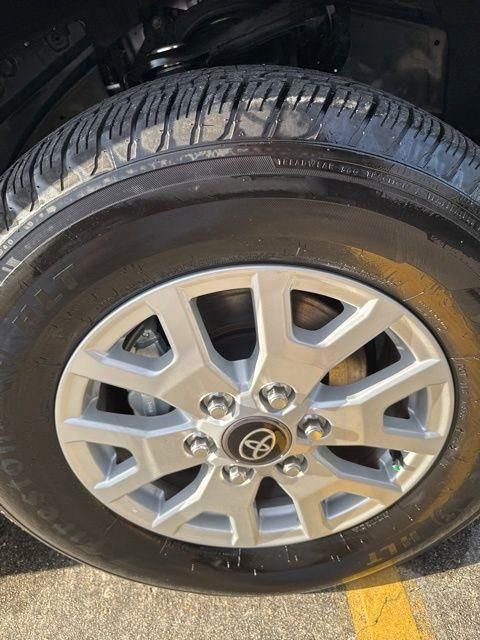 Used 2024 Toyota Tacoma SR5 image 25